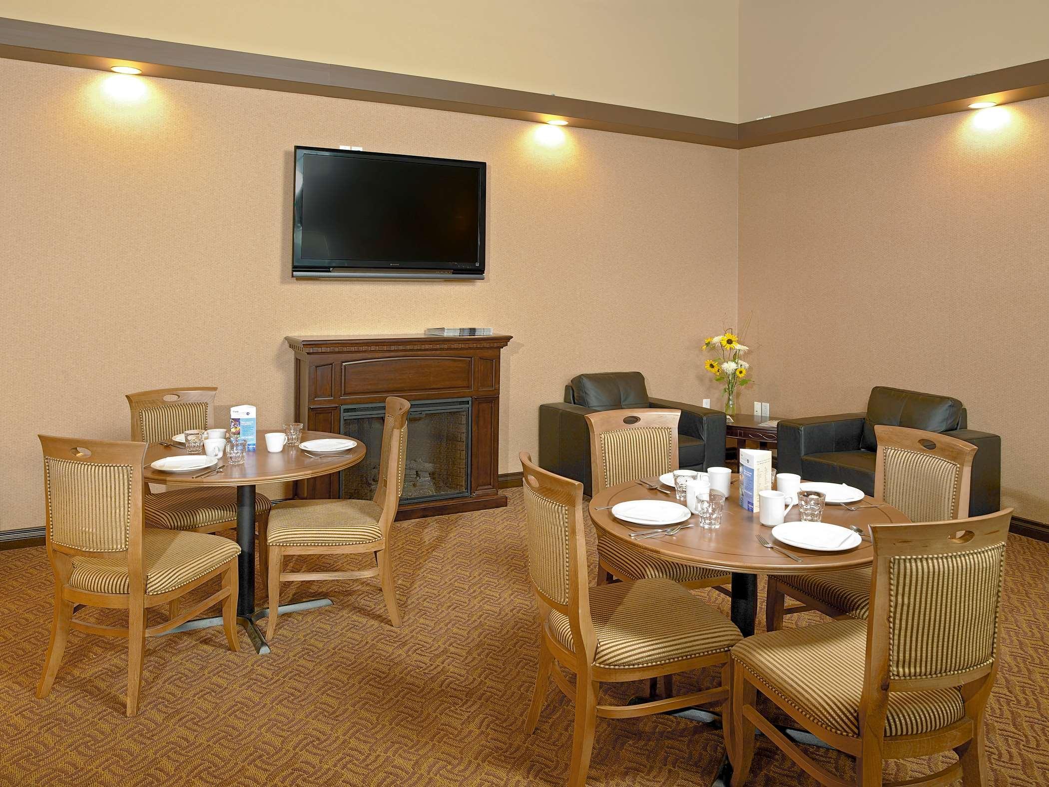 Coast Fraser Inn Williams Lake Restaurant foto